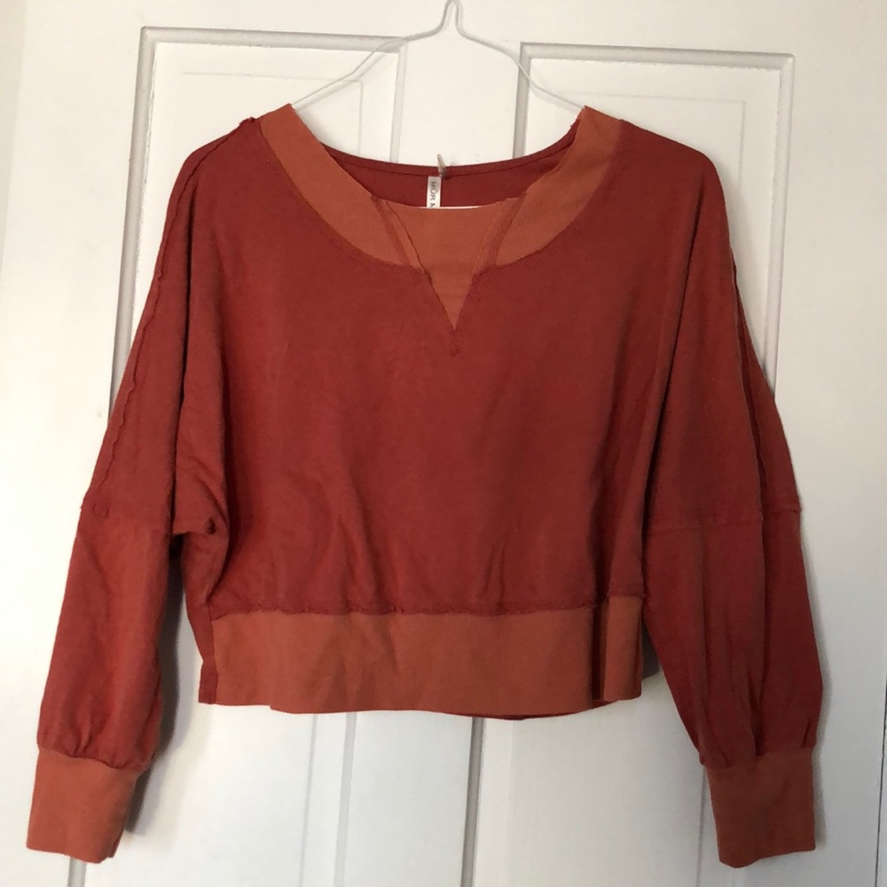 Light Sweater Semi Cropped